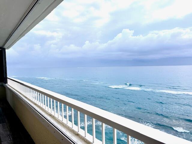 5280 N Ocean Drive 8b