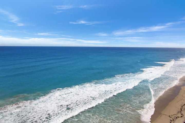 5280 N Ocean Drive 8b