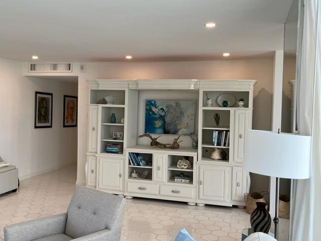 5420 N Ocean Drive 1705