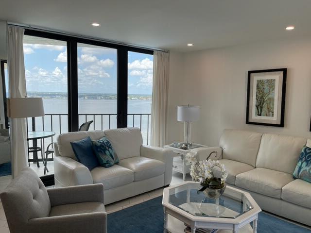 5420 N Ocean Drive 1705