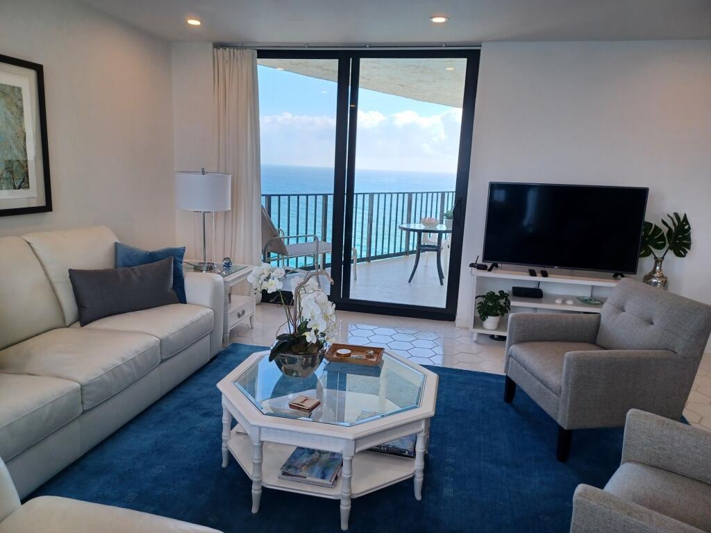 5420 N Ocean Drive 1705