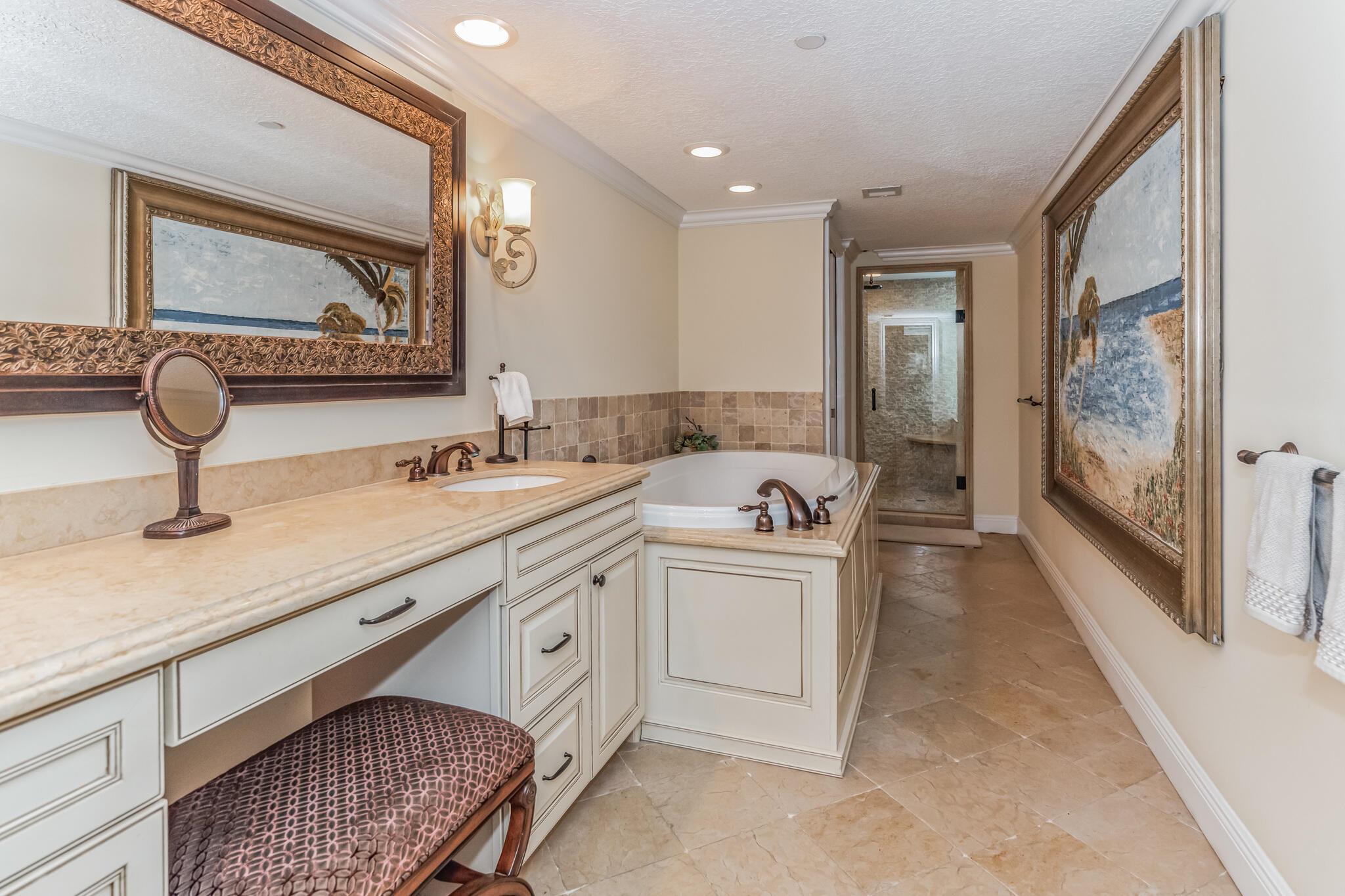 4000 N Ocean Drive 401