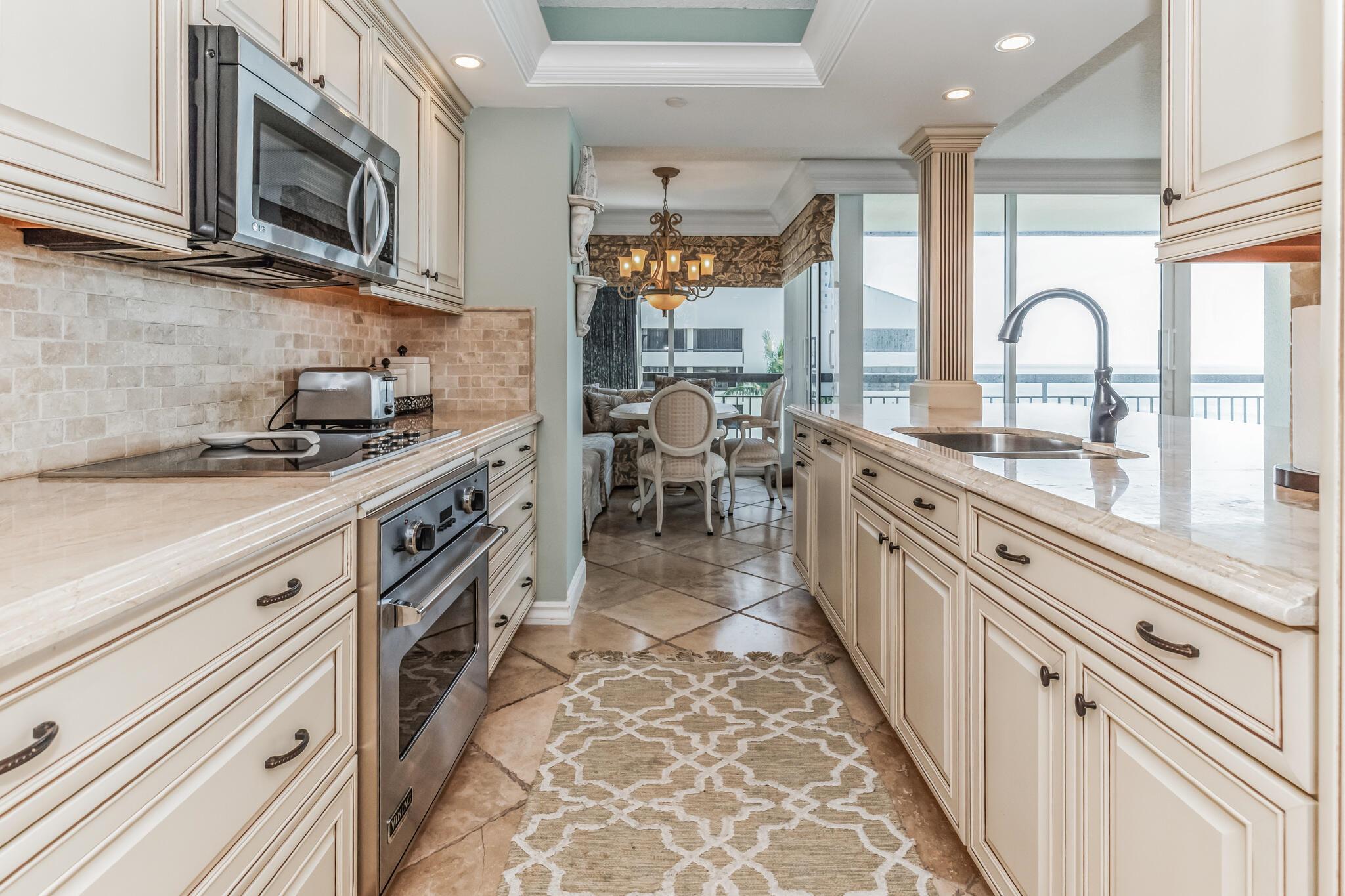 4000 N Ocean Drive 401