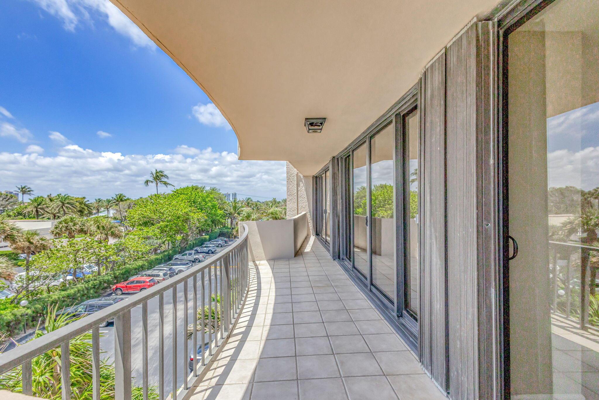 4200 N Ocean Drive 2-303