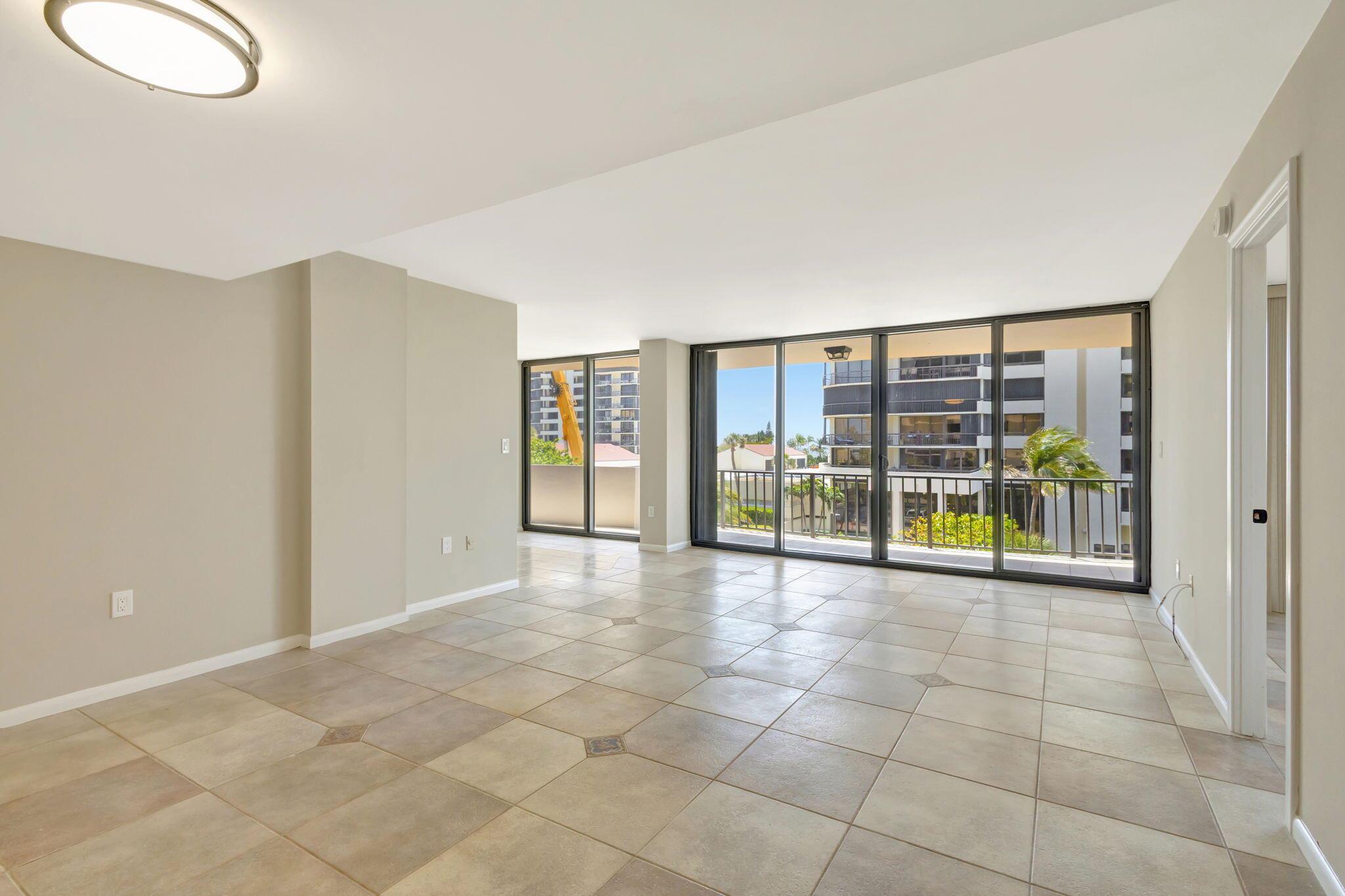 4200 N Ocean Drive 2-303