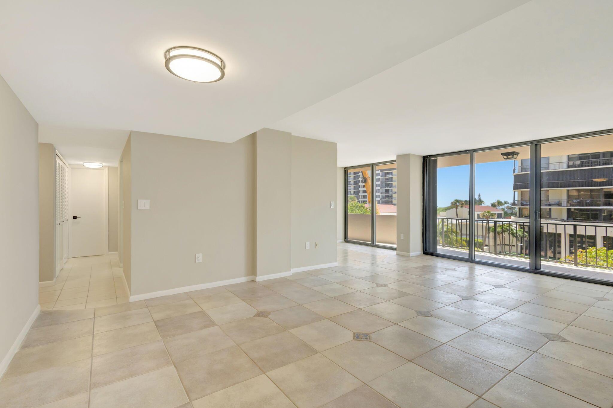 4200 N Ocean Drive 2-303