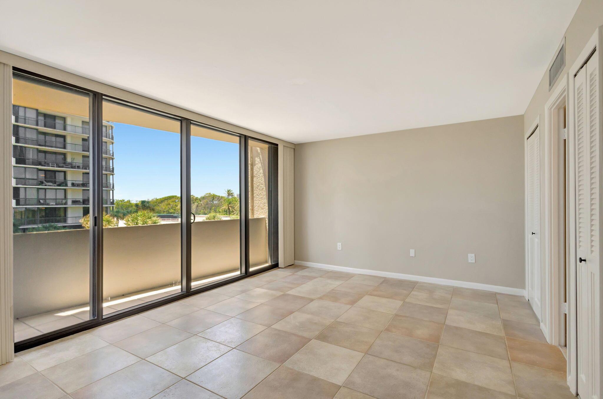 4200 N Ocean Drive 2-303