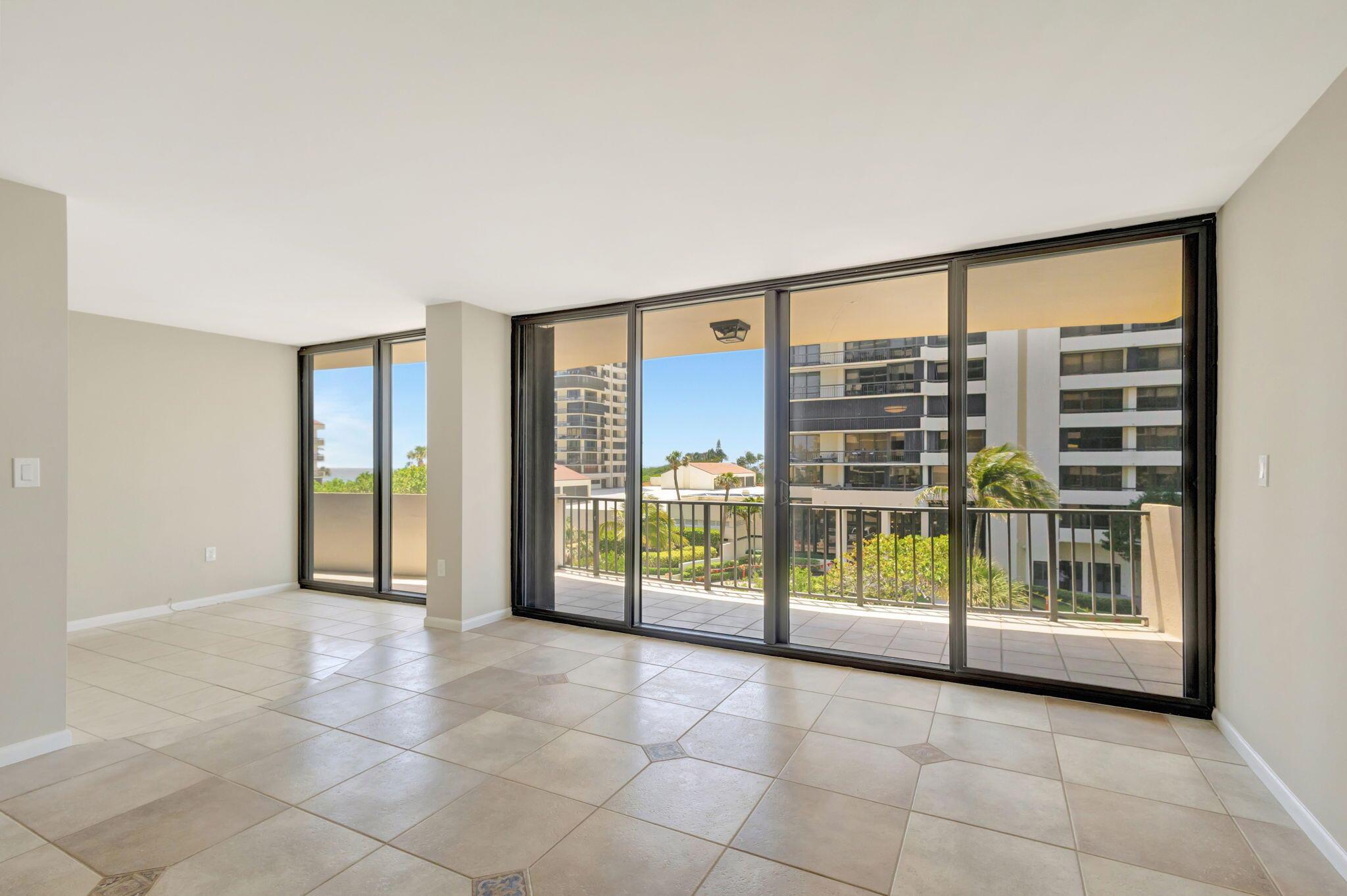 4200 N Ocean Drive 2-303