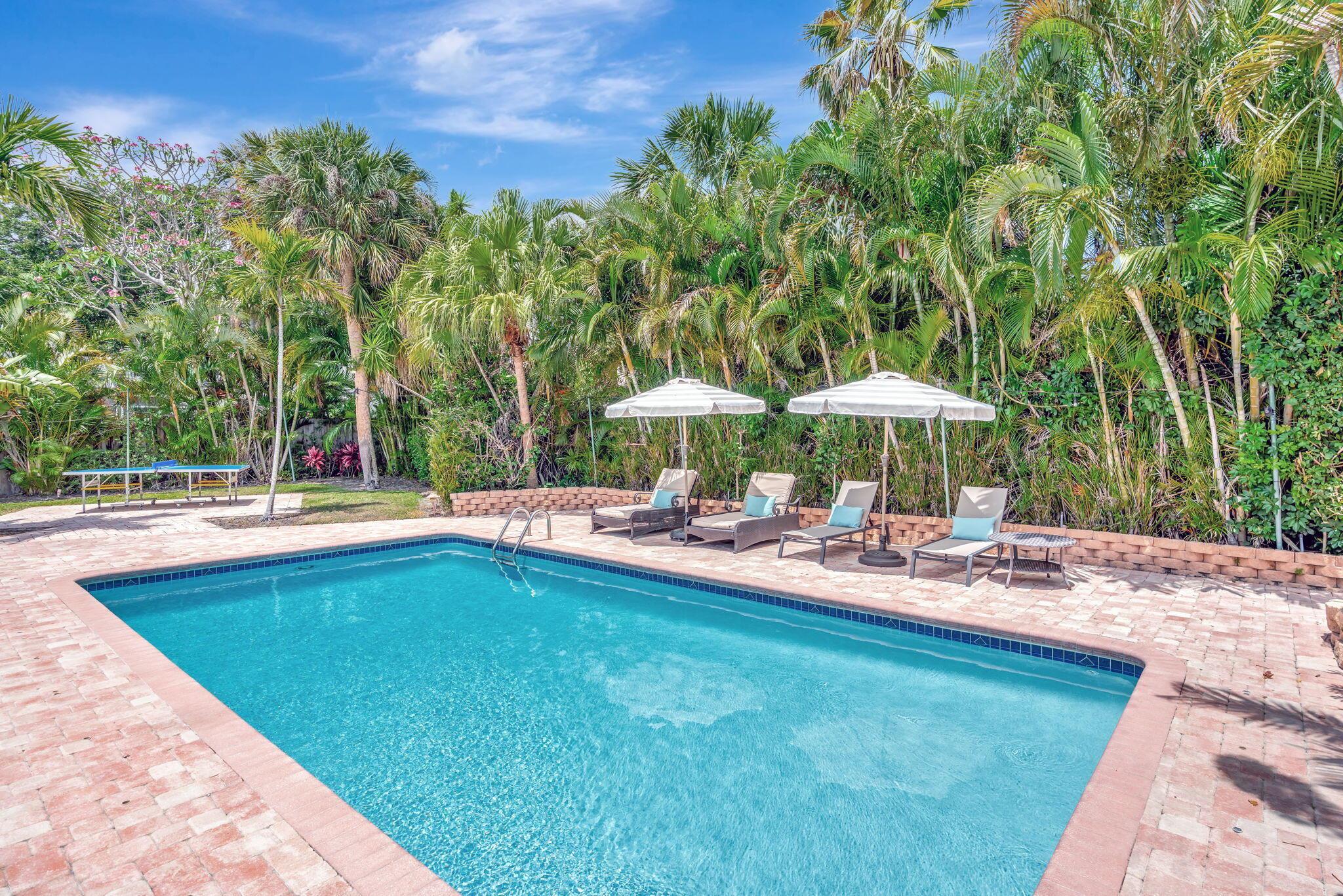 2561 Pepperwood Circle