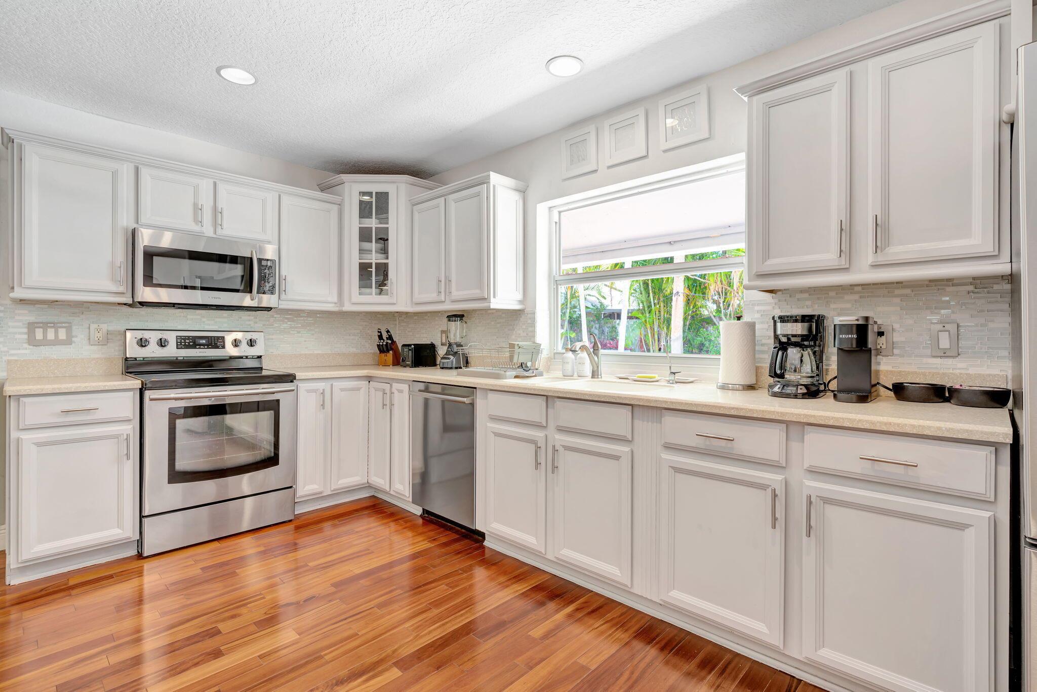 2561 Pepperwood Circle