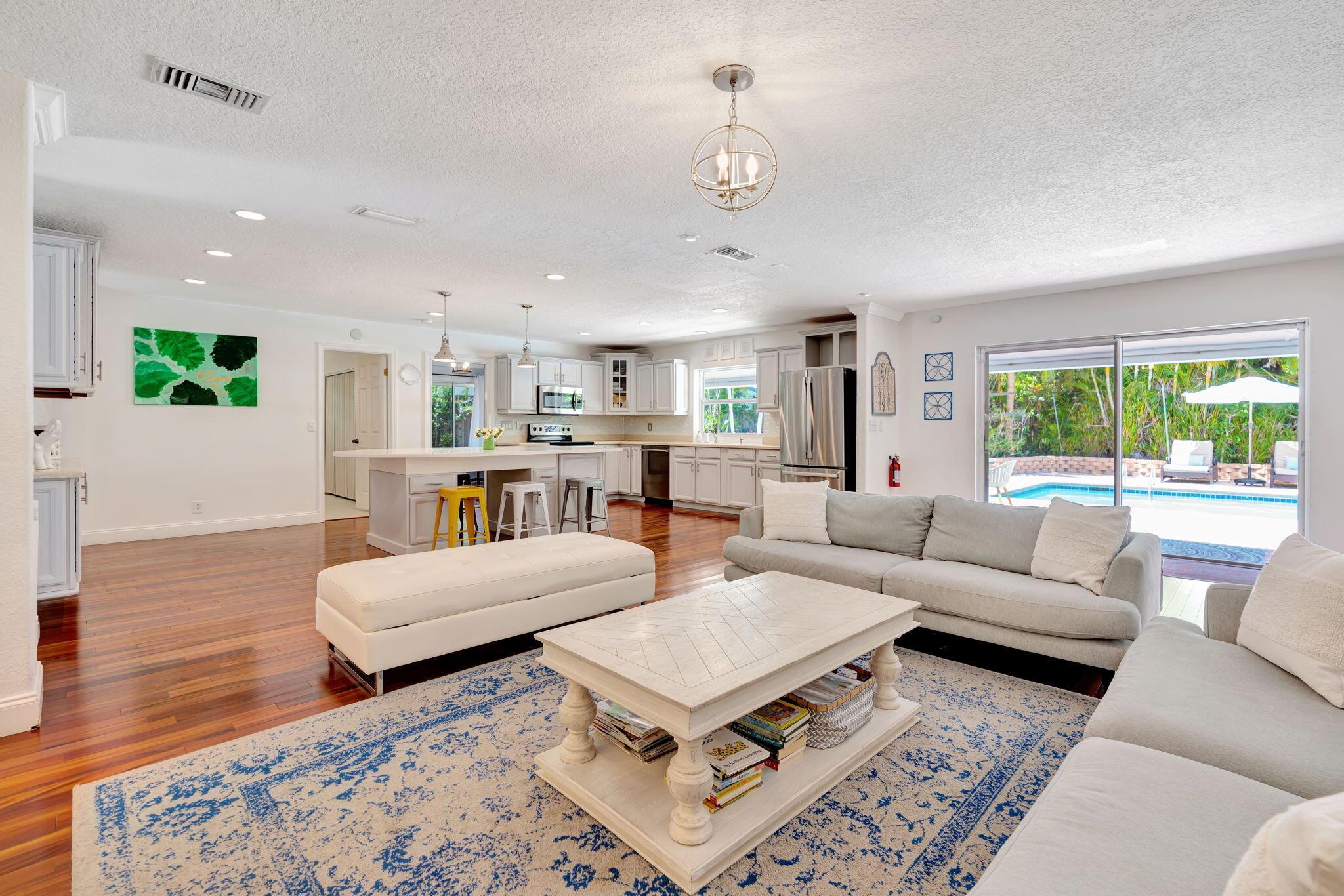 2561 Pepperwood Circle