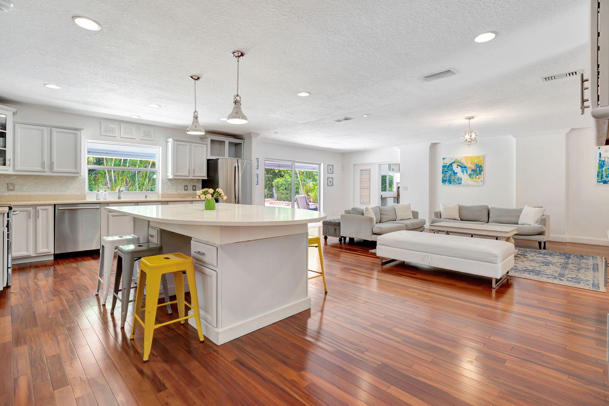 2561 Pepperwood Circle