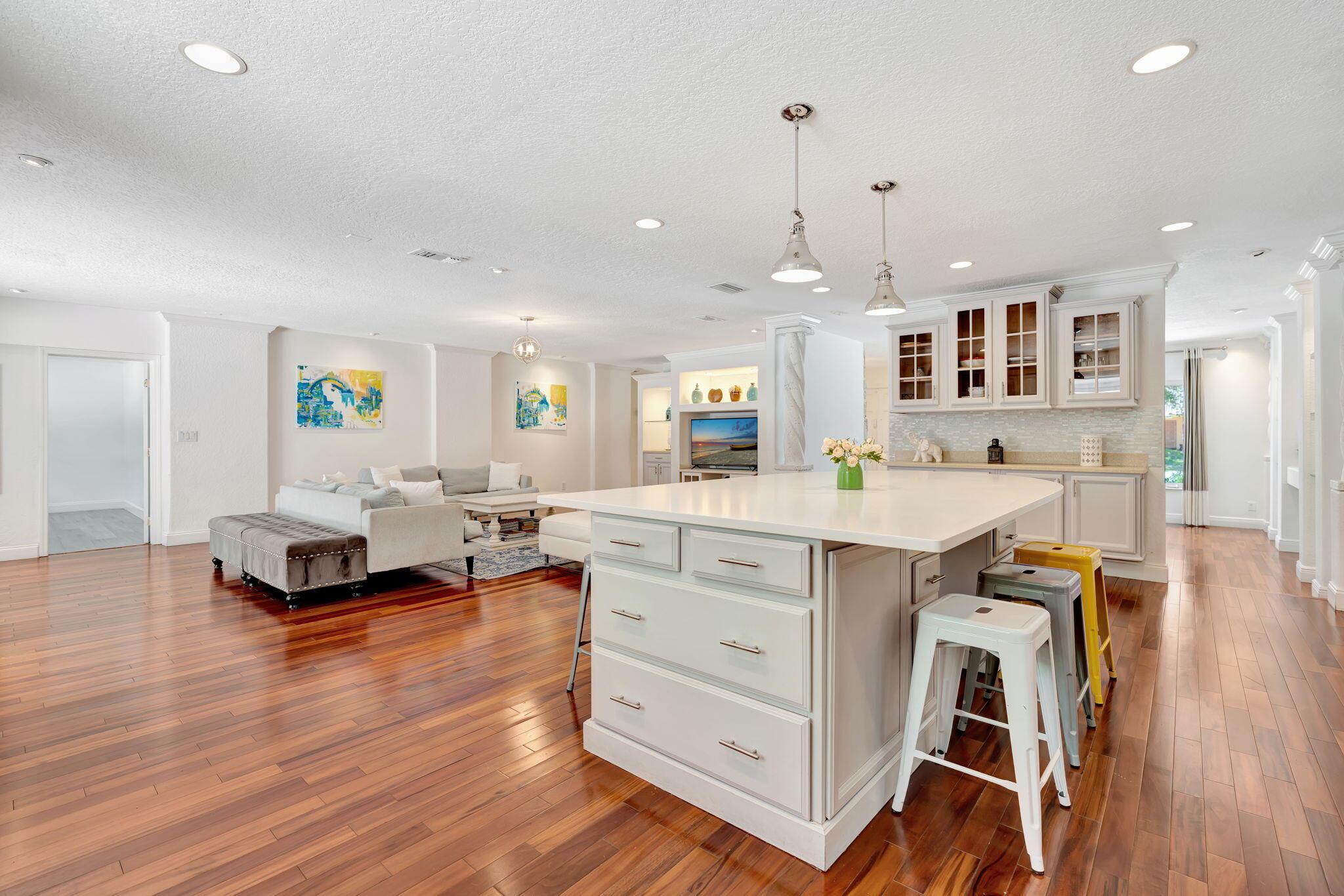 2561 Pepperwood Circle