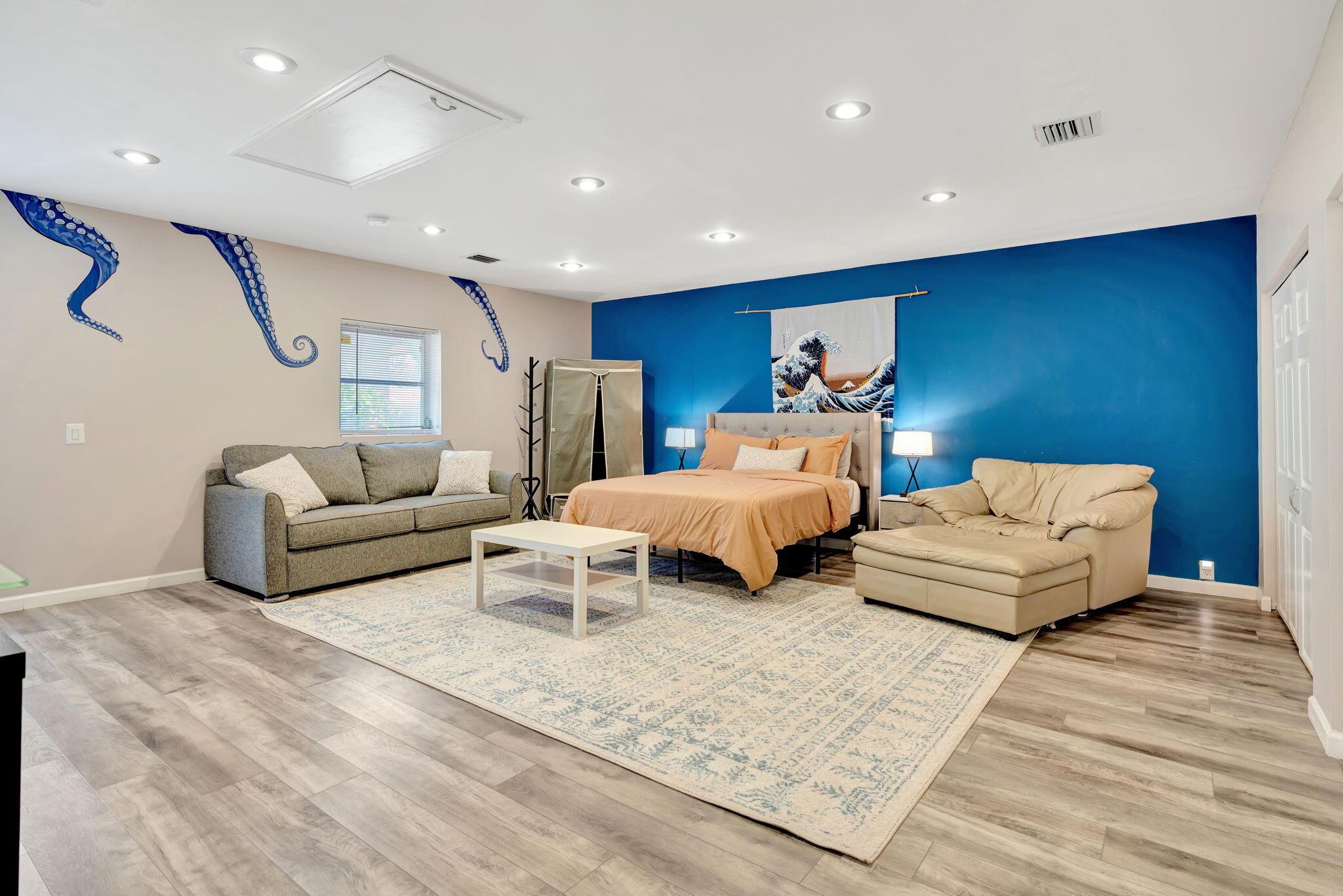 2561 Pepperwood Circle