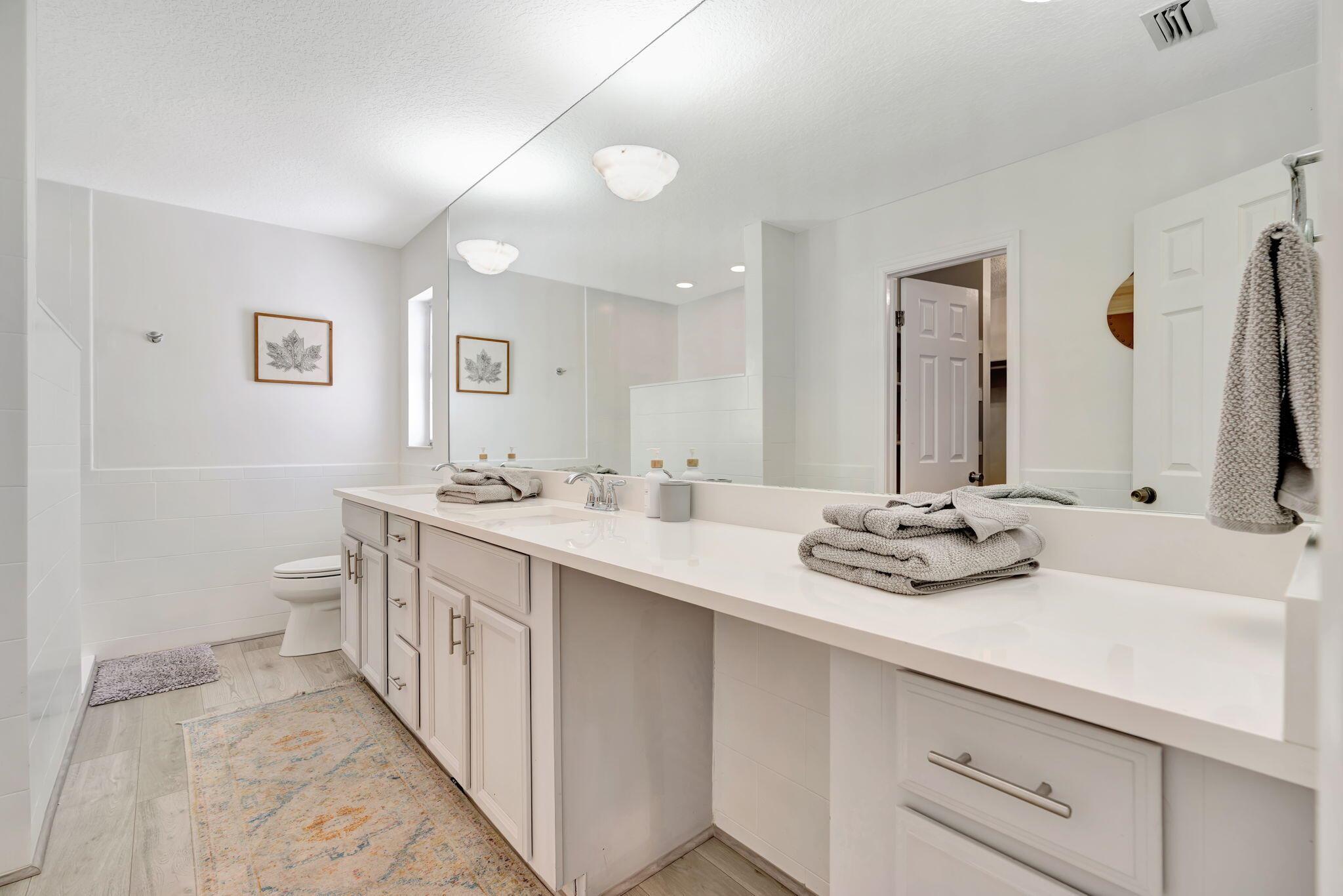 2561 Pepperwood Circle