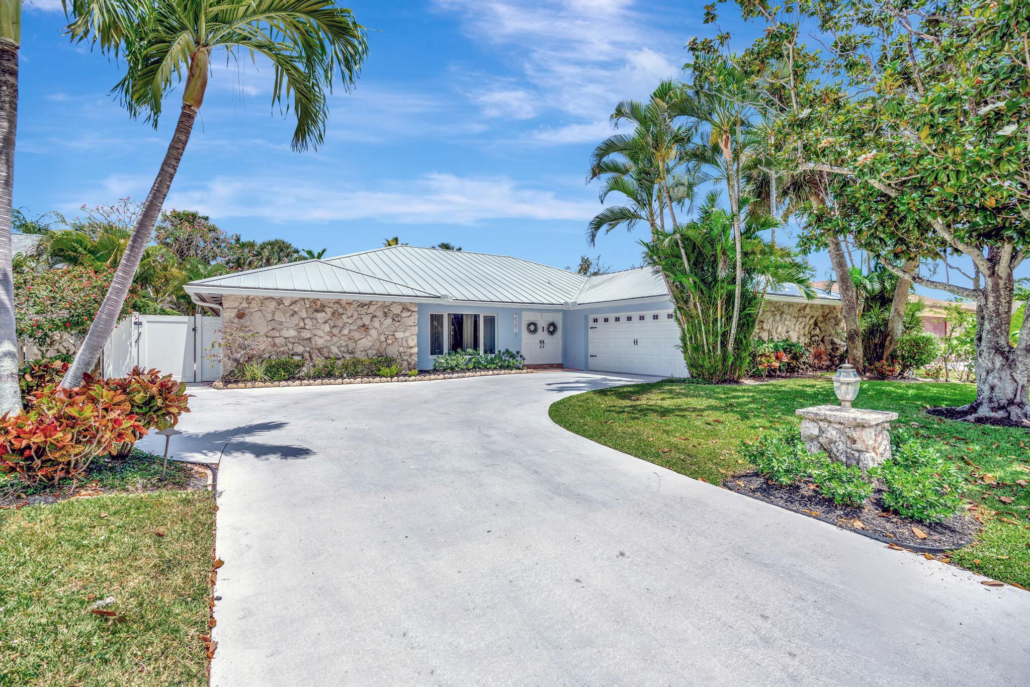 2561 Pepperwood Circle