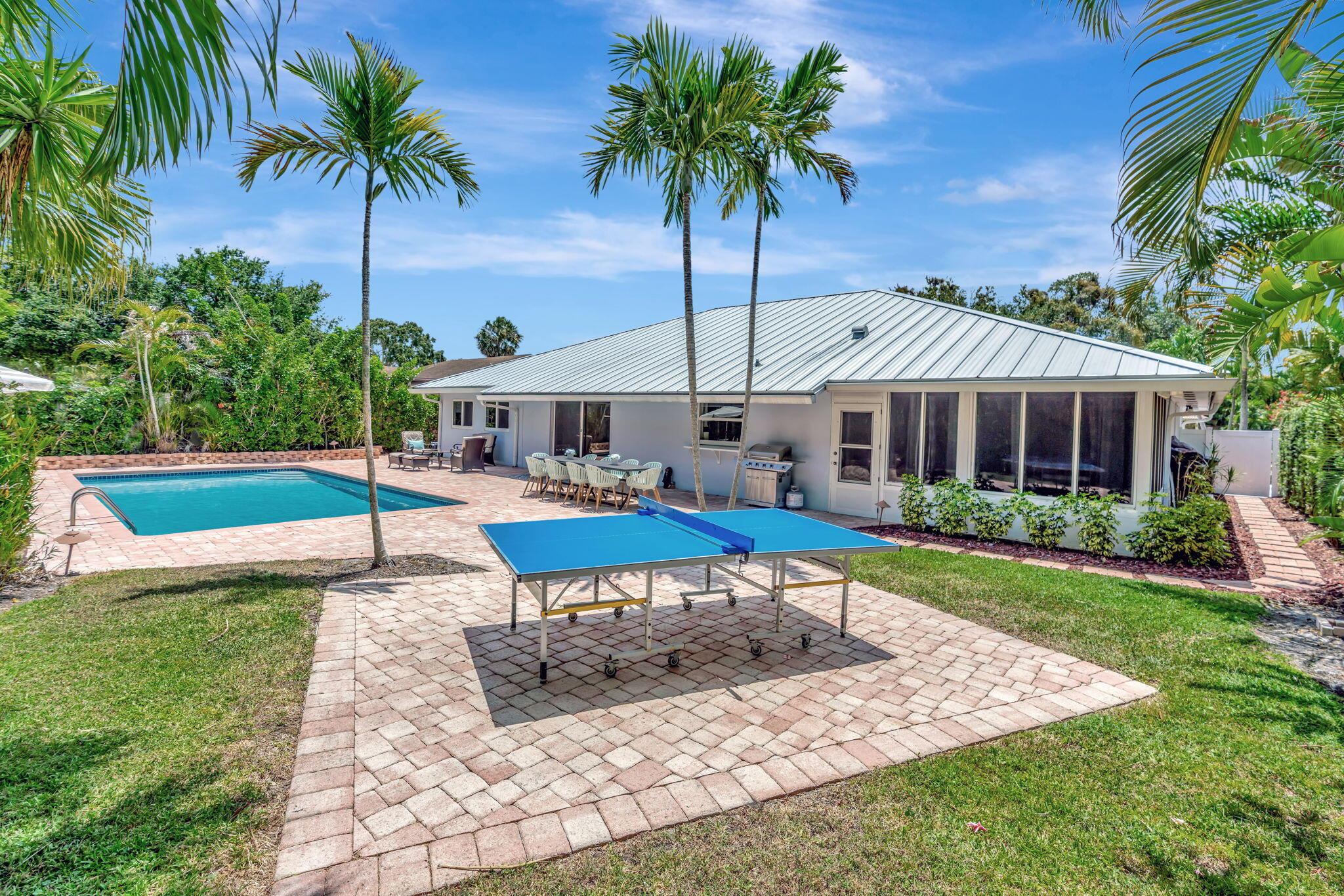 2561 Pepperwood Circle