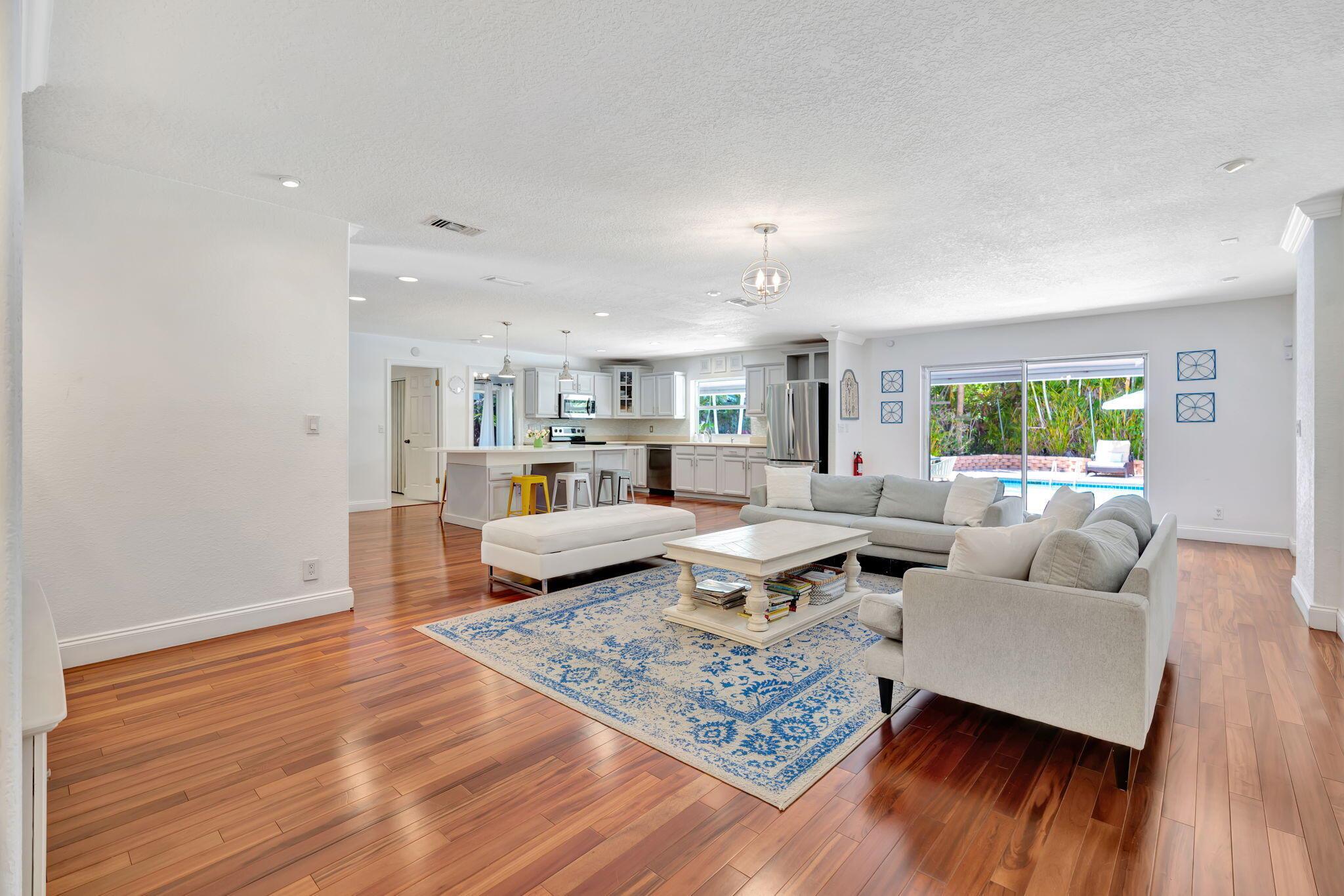 2561 Pepperwood Circle