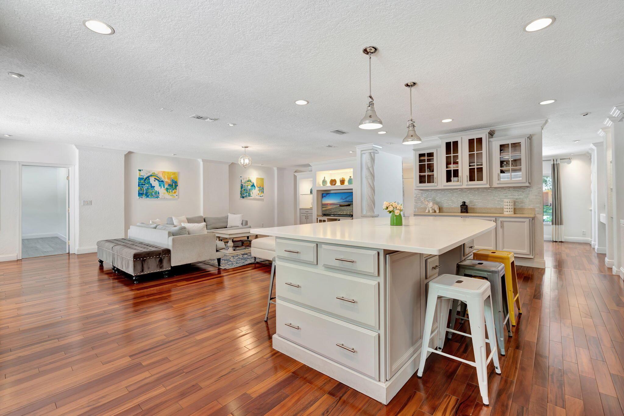 2561 Pepperwood Circle