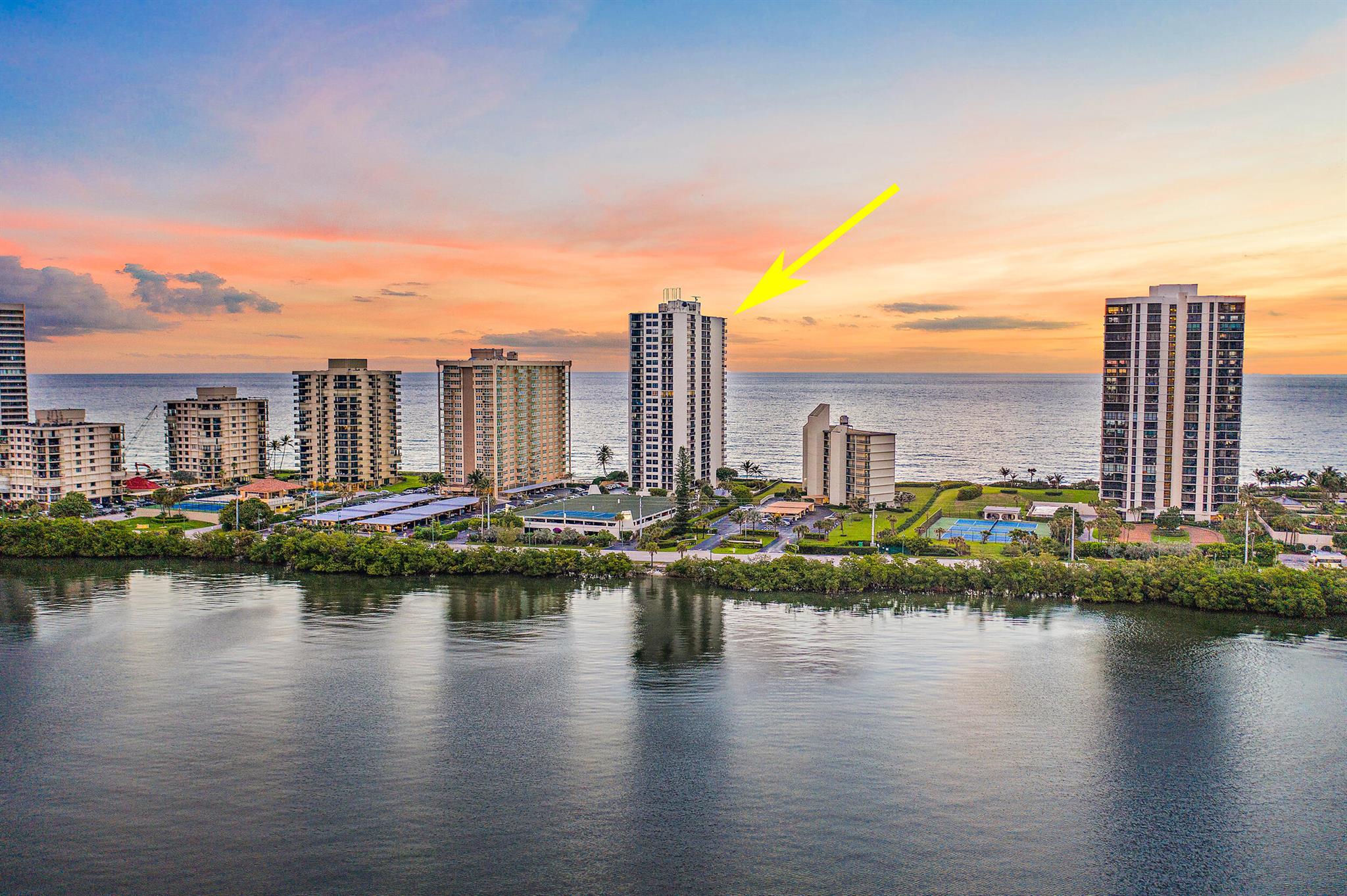 5420 N Ocean Drive 903