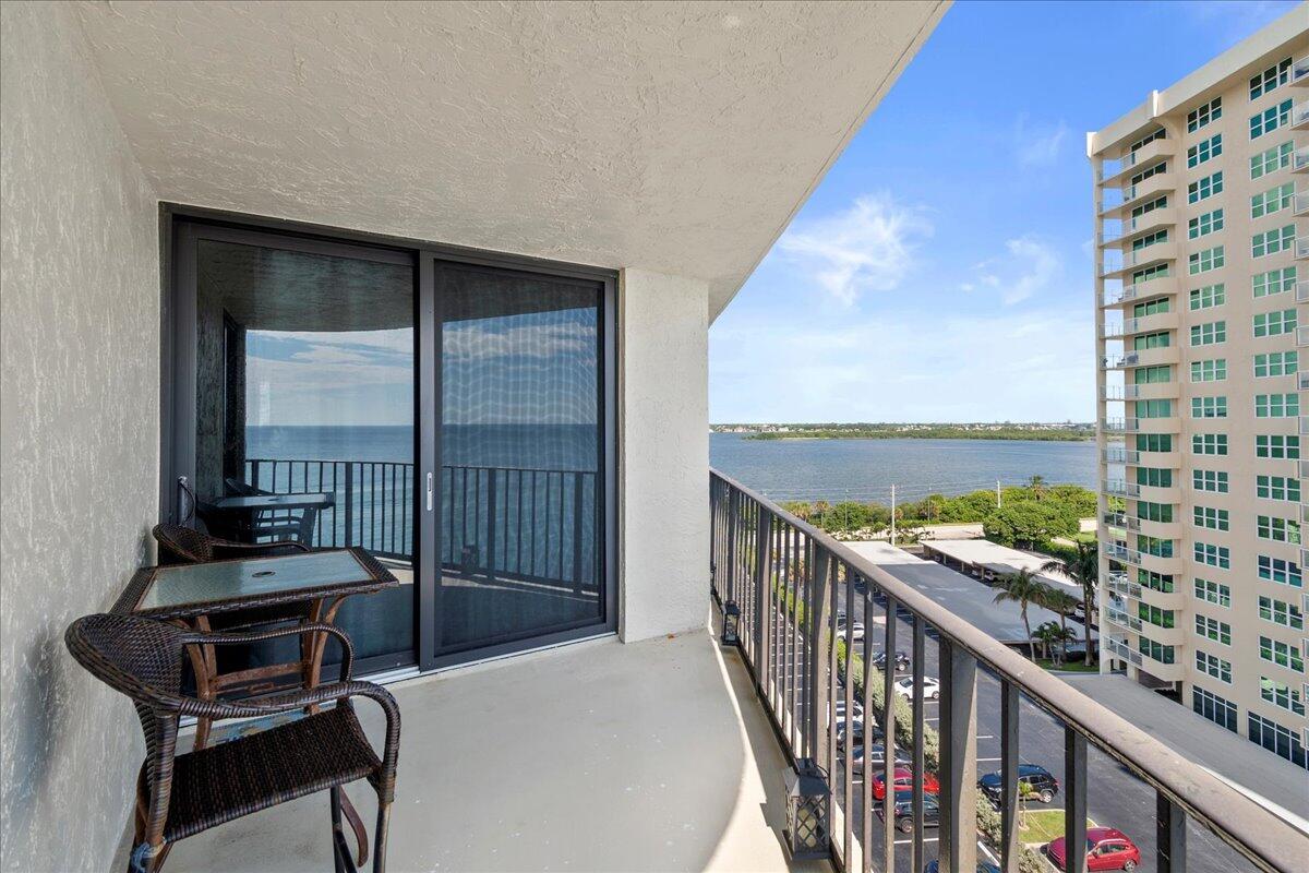 5420 N Ocean Drive 903