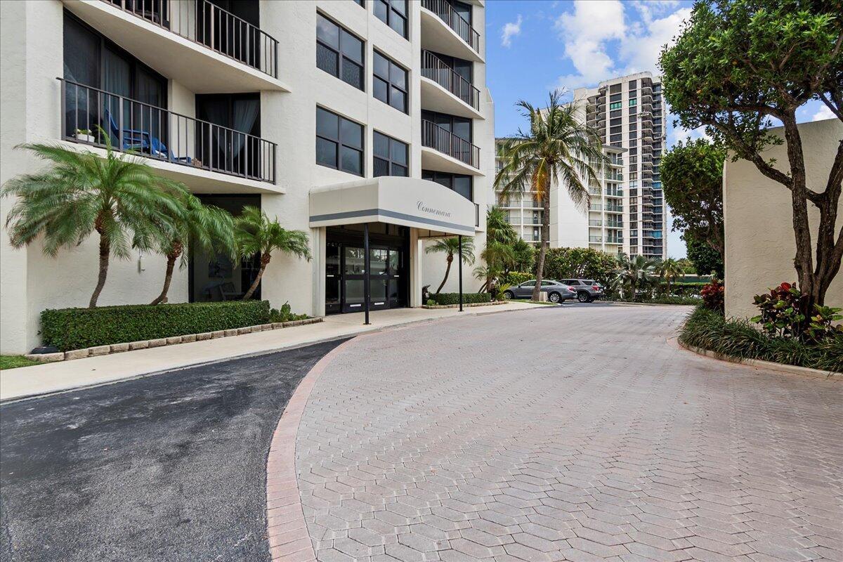 5420 N Ocean Drive 903