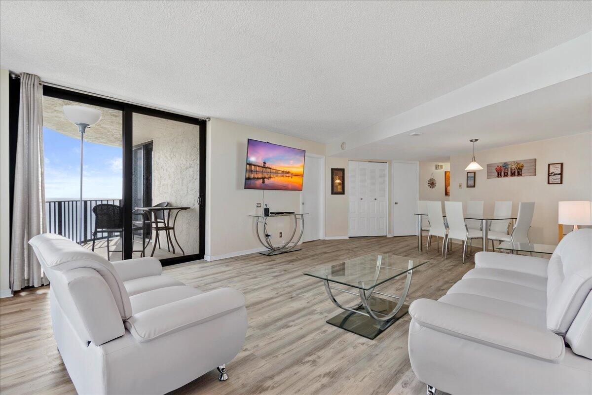 5420 N Ocean Drive 903