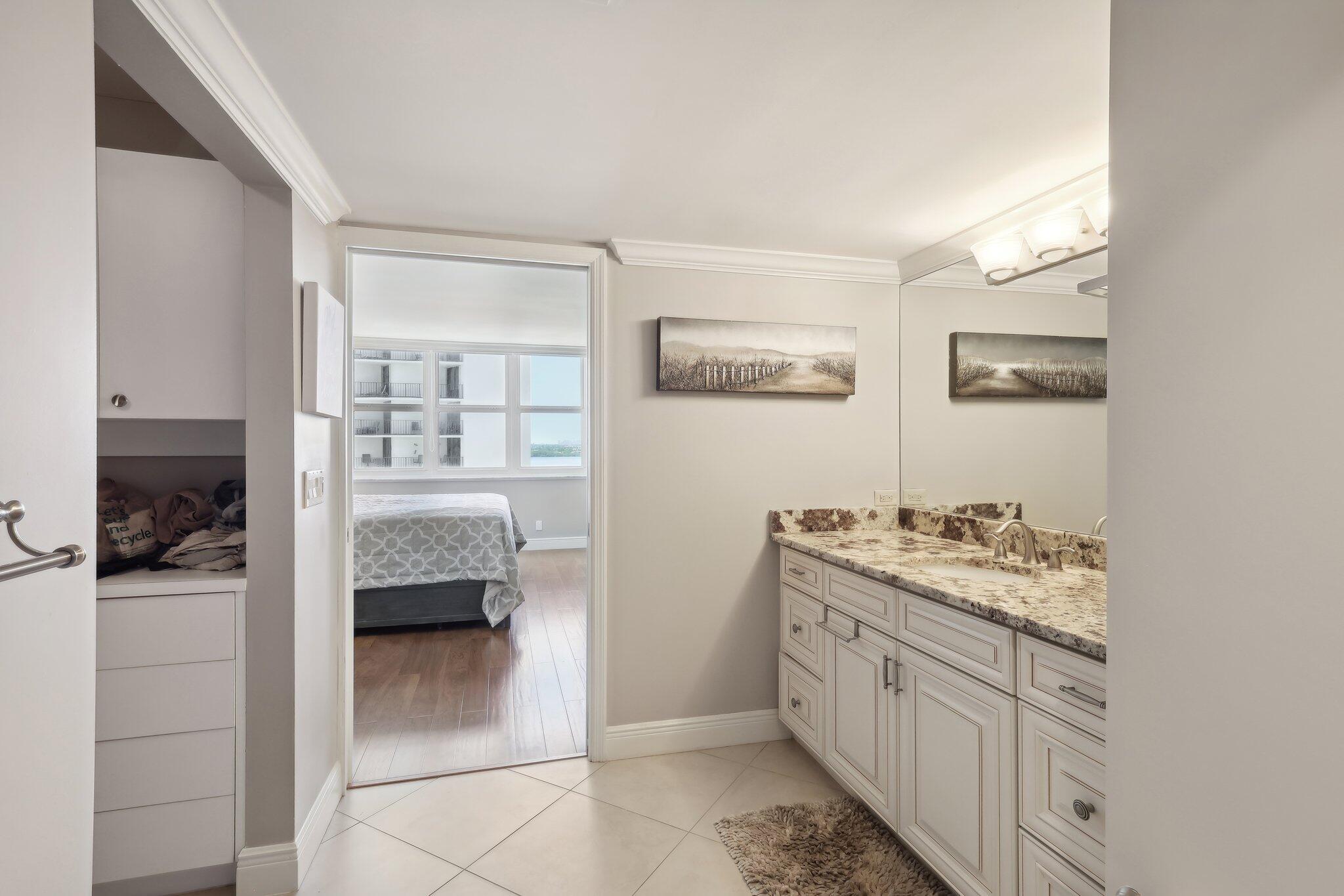 5440 N Ocean Drive 903