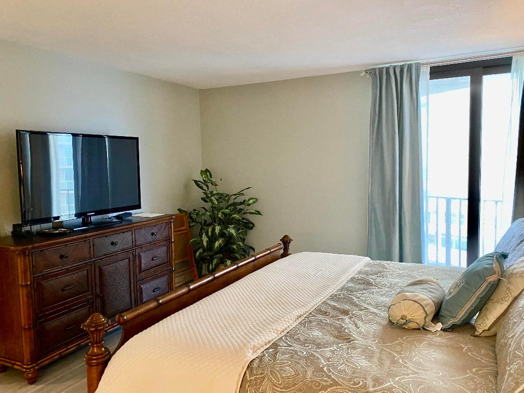 5420 N Ocean Drive 505