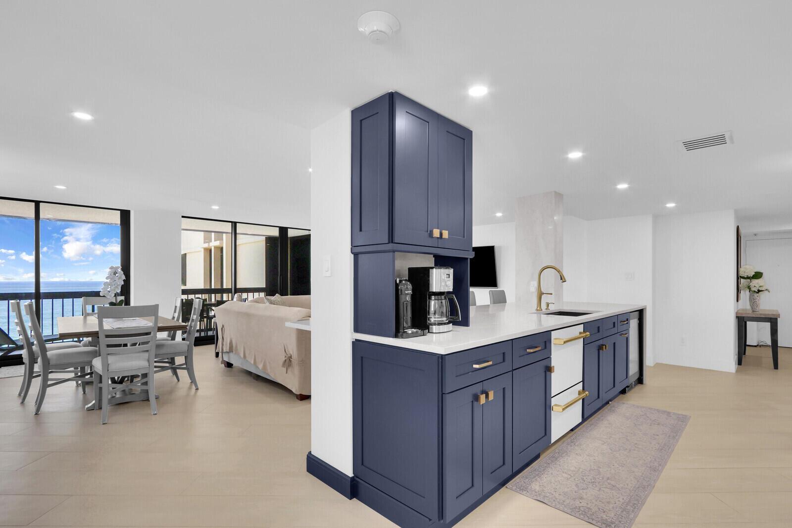 5380 N Ocean Drive 17e