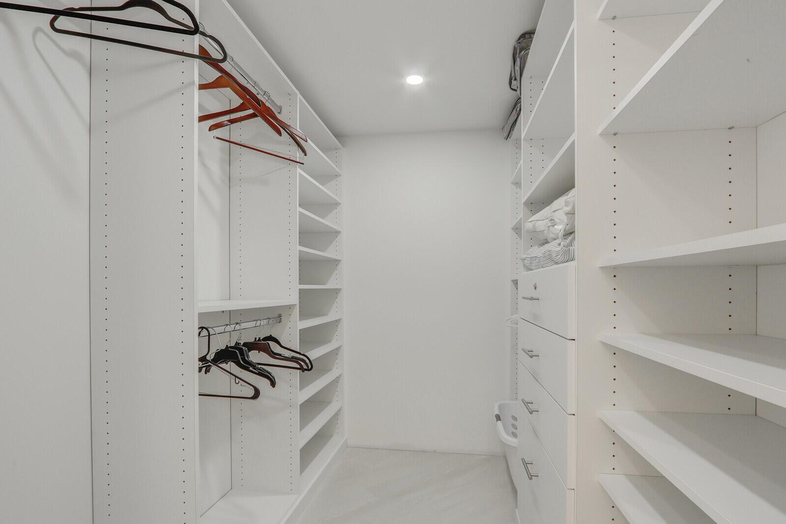 5380 N Ocean Drive 17e