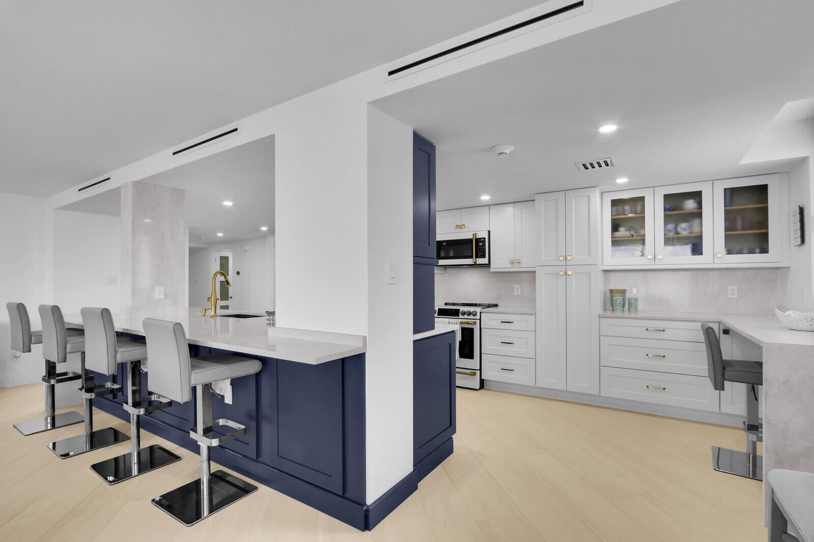 5380 N Ocean Drive 17e