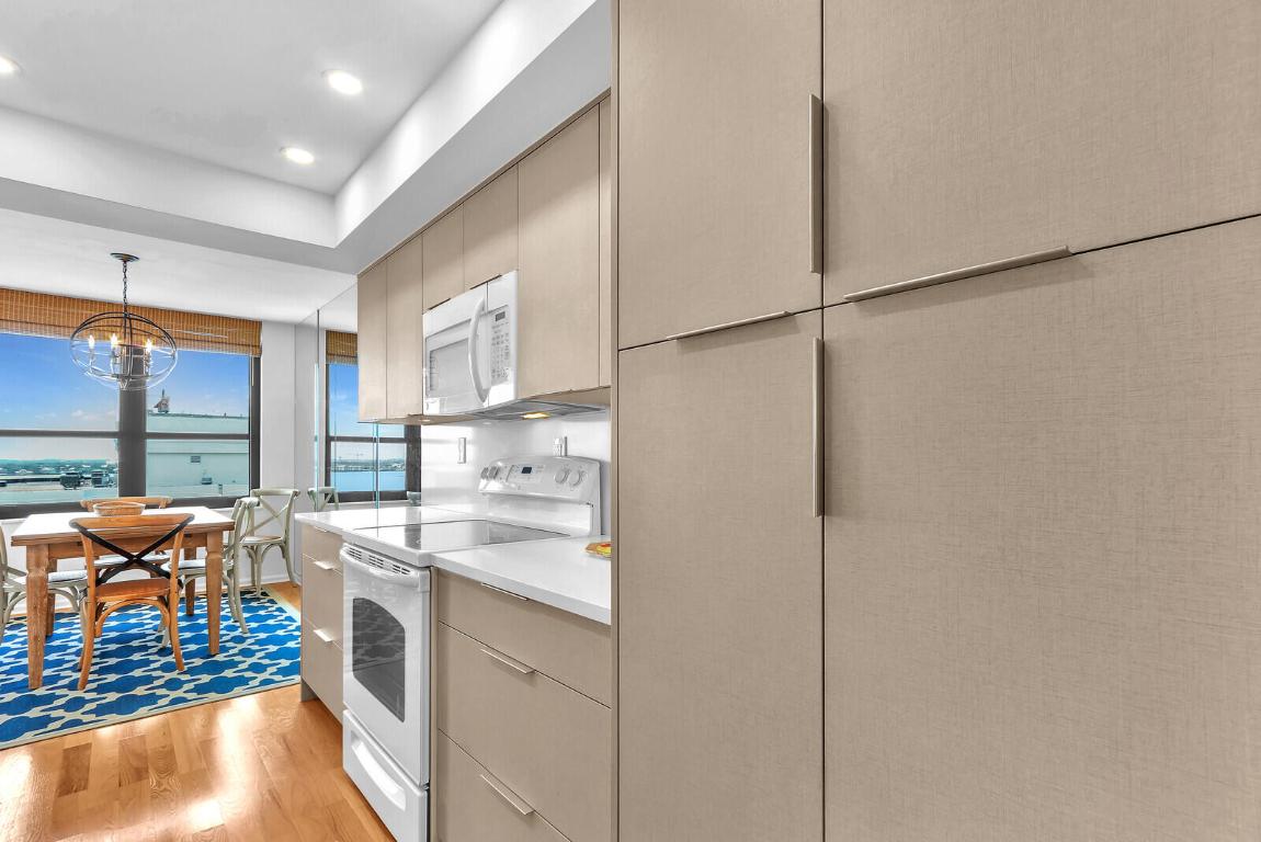 5480 N Ocean Drive A10c