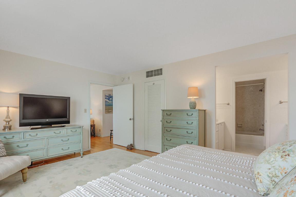 5480 N Ocean Drive A10c