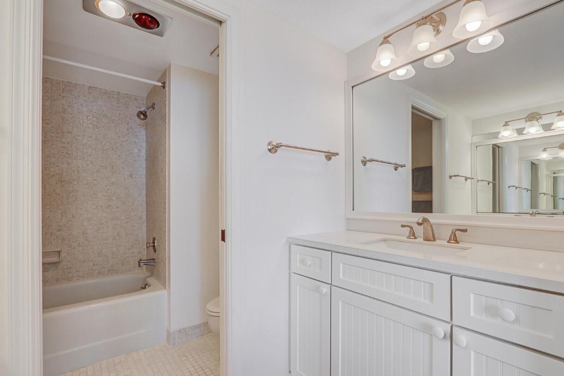 5480 N Ocean Drive A10c