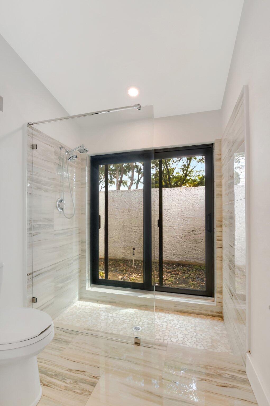 355 Deer Creek Woodlake Lane