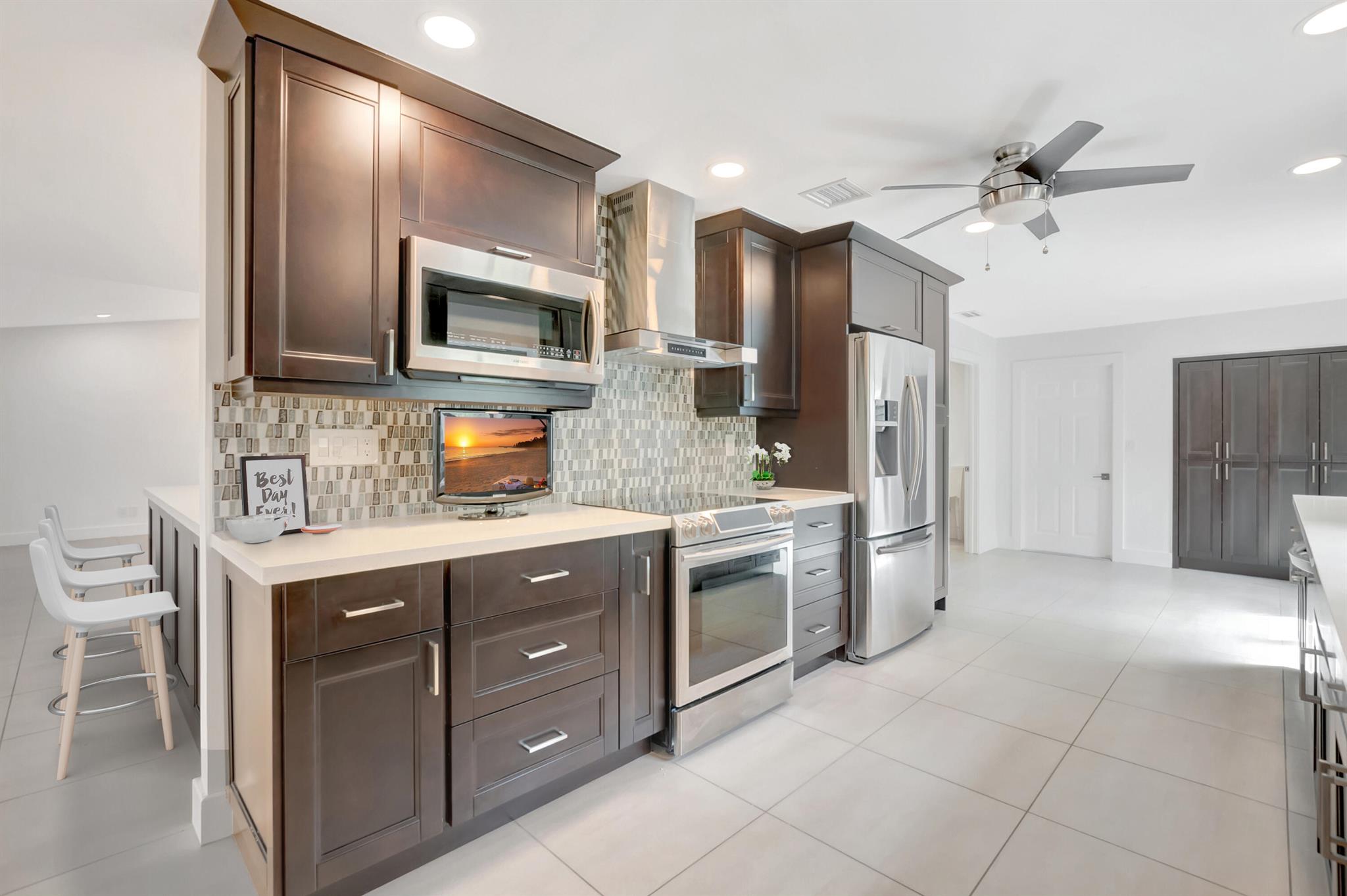 355 Deer Creek Woodlake Lane