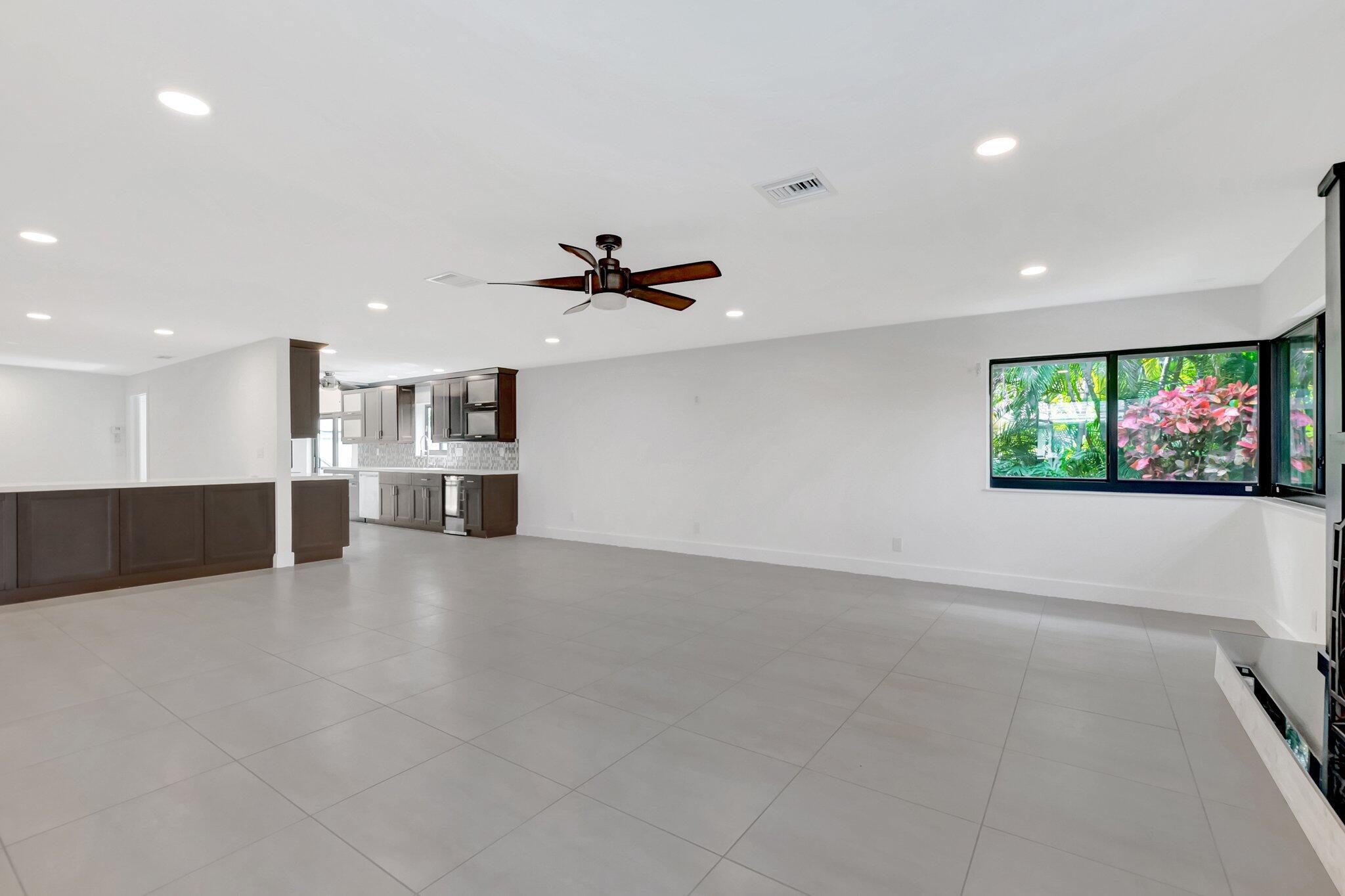 355 Deer Creek Woodlake Lane