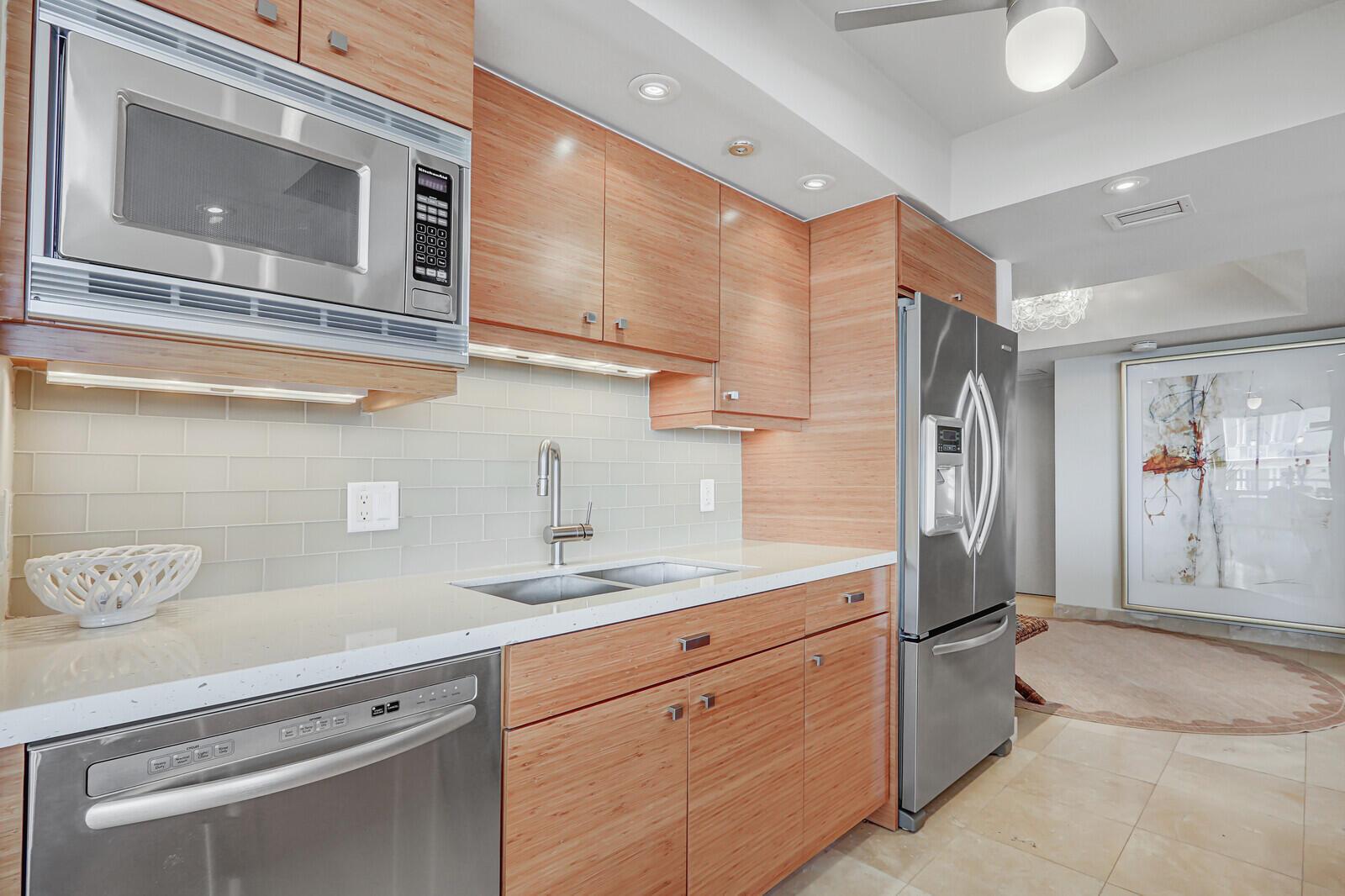 5280 N Ocean Drive 7d