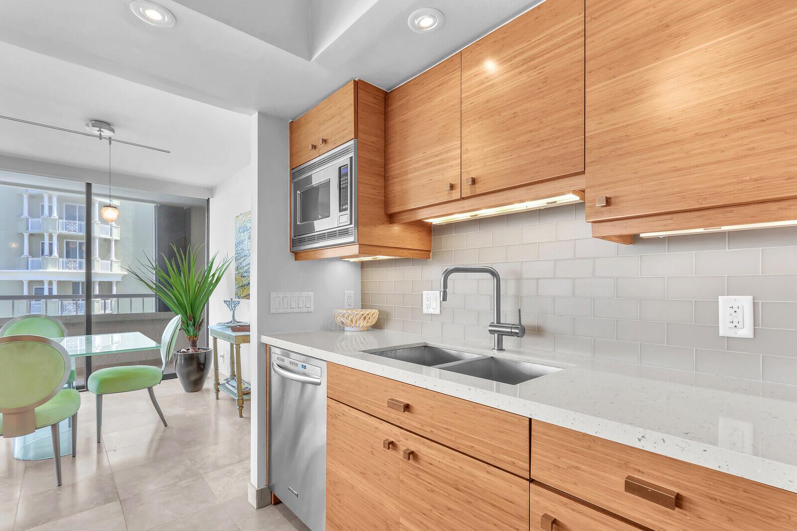 5280 N Ocean Drive 7d