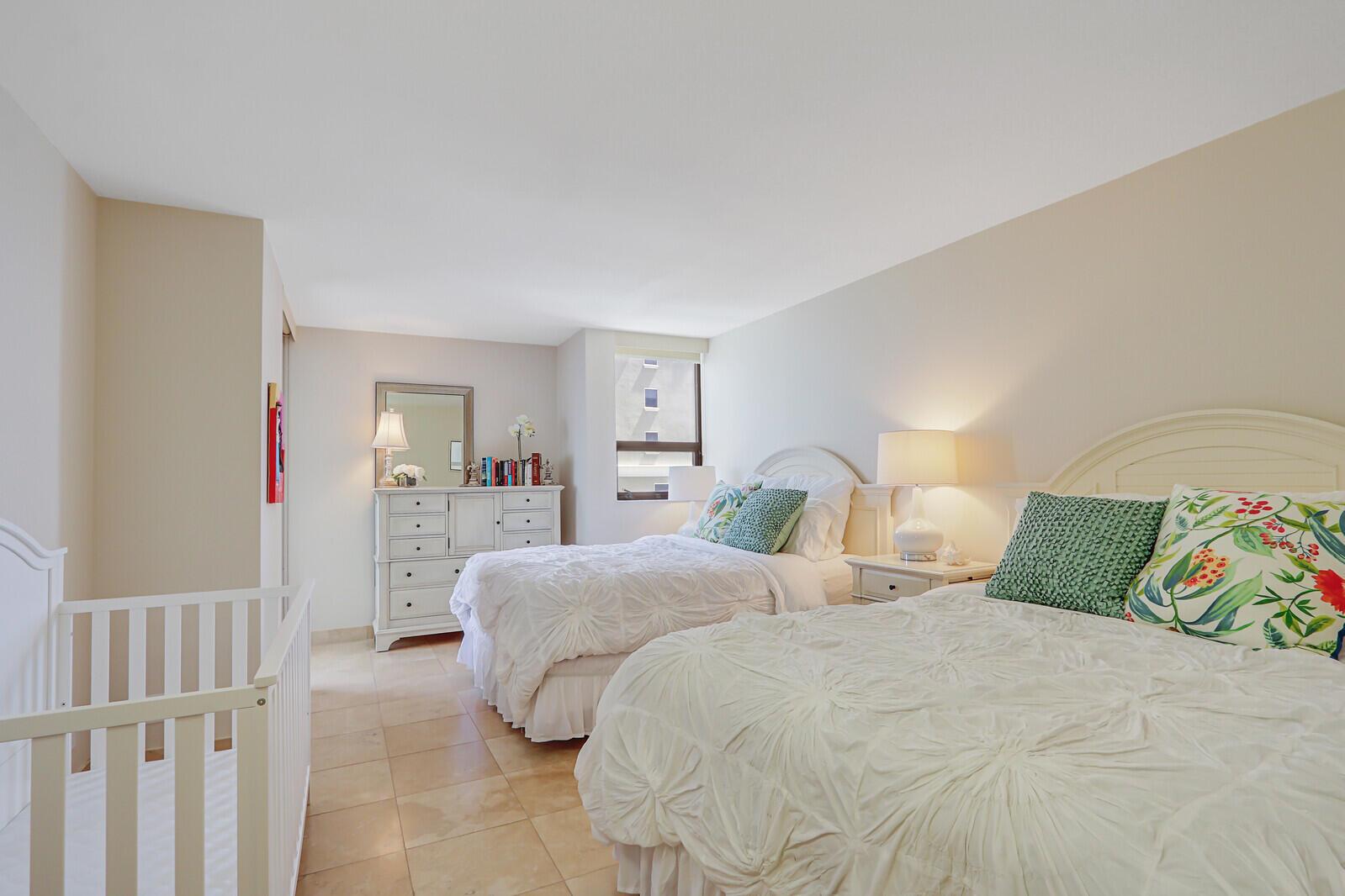 5280 N Ocean Drive 7d