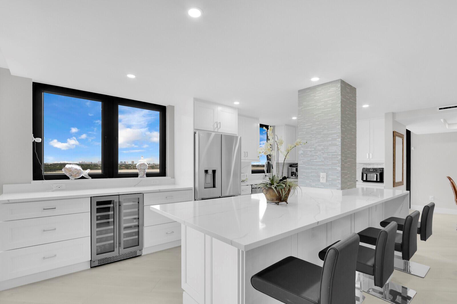 5380 N Ocean Drive 9a