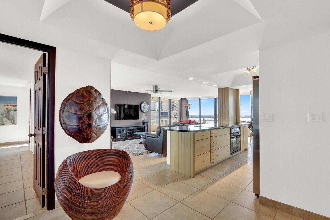 5510 N Ocean Drive 12b