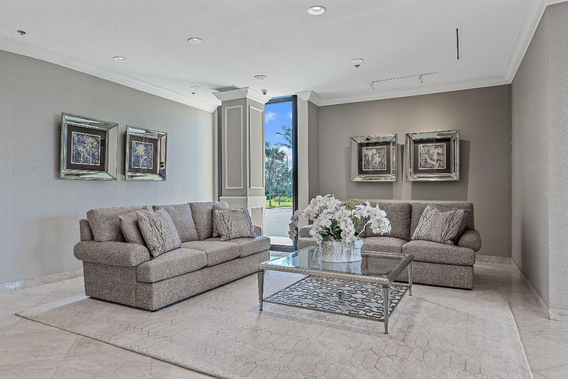 5510 N Ocean Drive 12b