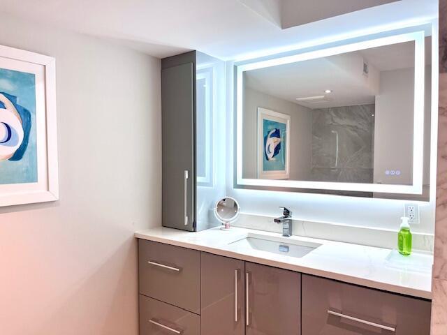 5380 N Ocean Drive 17g