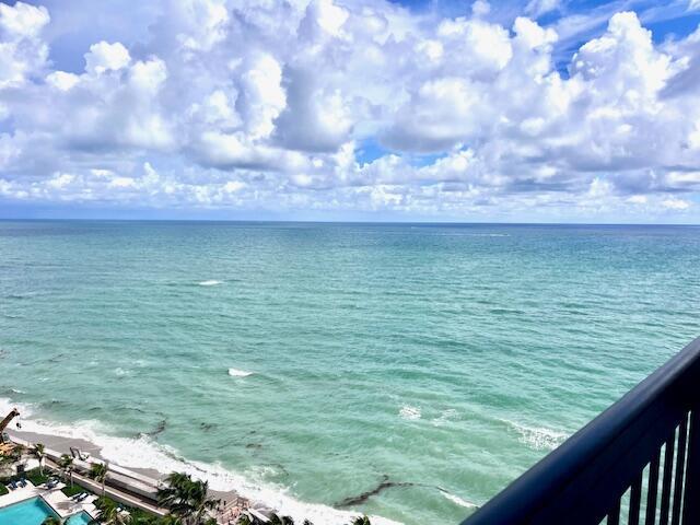 5380 N Ocean Drive 17g