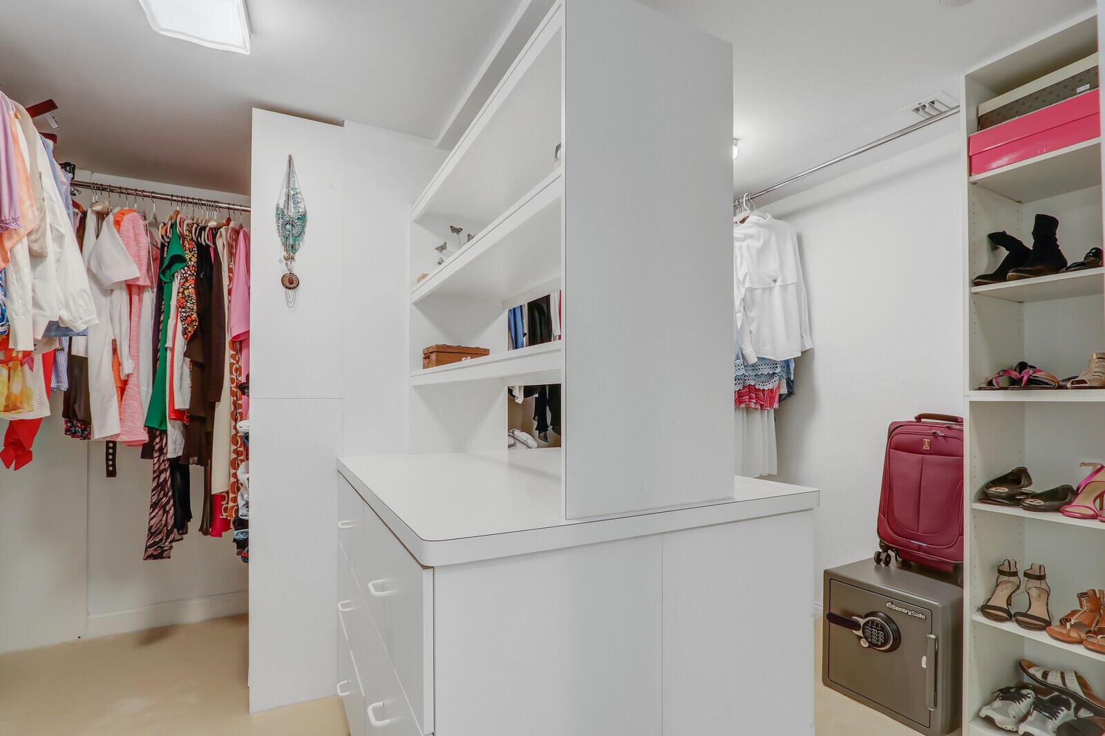 4000 N Ocean Drive 1702