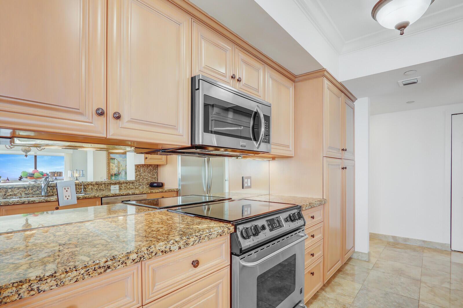 4000 N Ocean Drive 1702