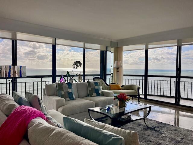 4000 N Ocean Drive 1702