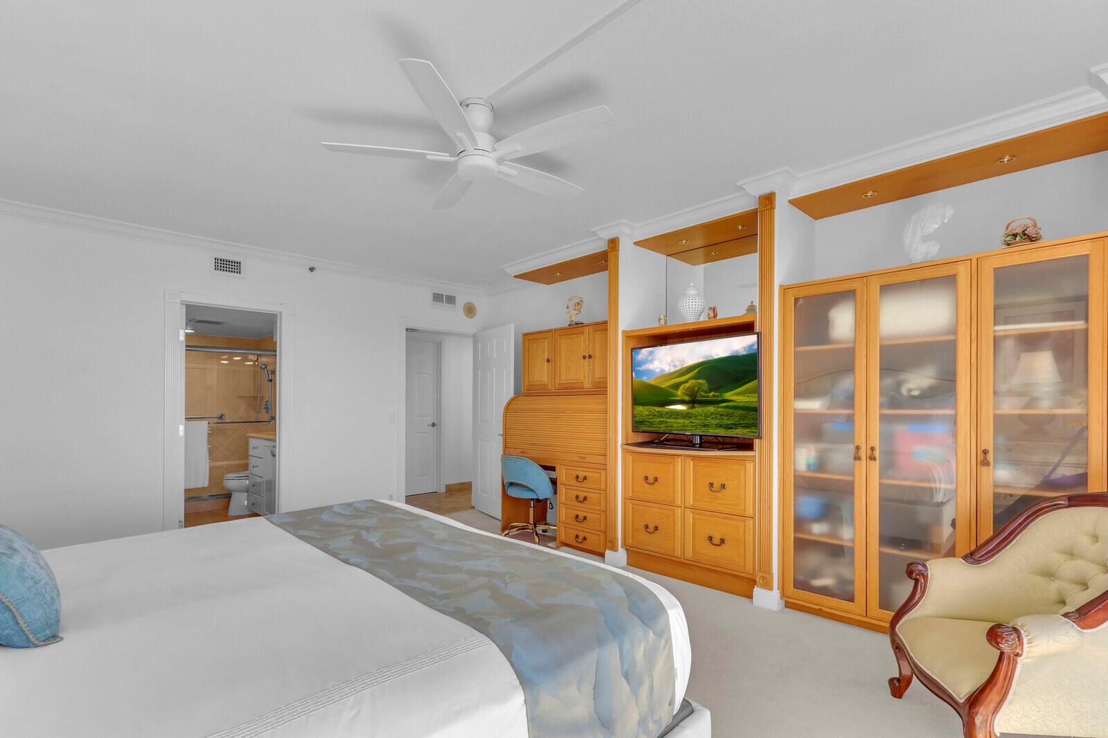 4000 N Ocean Drive 1702